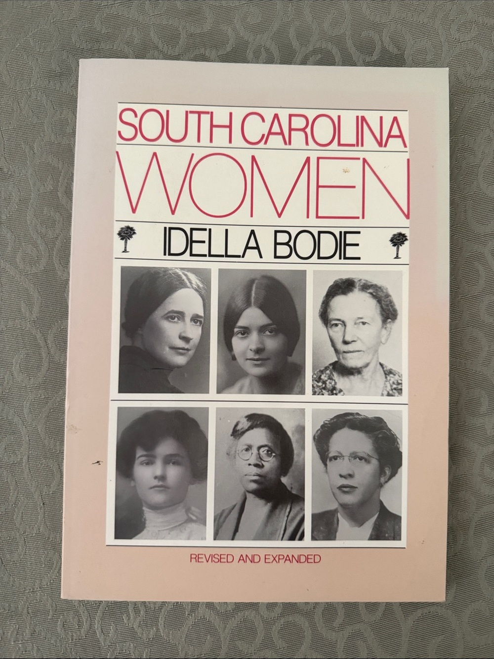 South Carolina Women by Idella Bodie - Pink Paperback